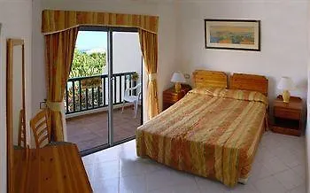 Hotel Adelfas 2