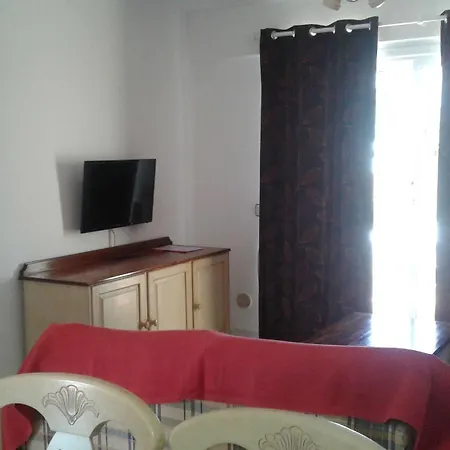 Adelfas 2 Hotel