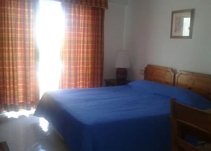 Hotel Adelfas 2