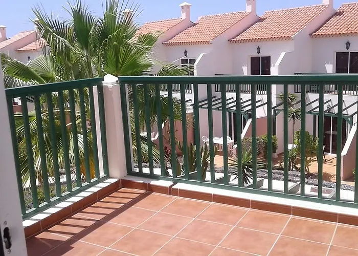 Hotel Adelfas 2 5*